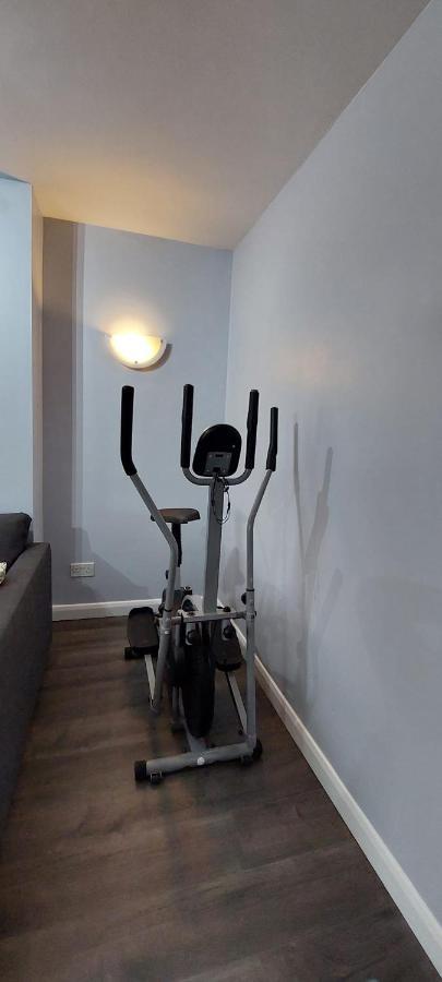 One Bedroom Flat In Finchley Road Appartamento