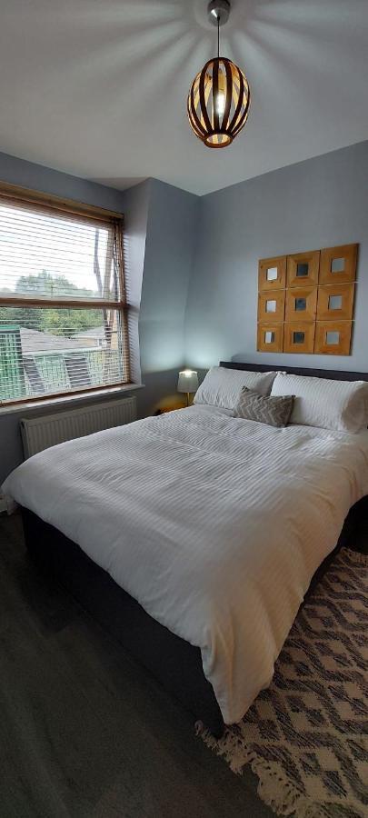 One Bedroom Flat In Finchley Road Appartamento *